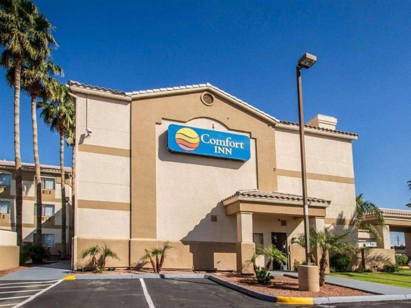 Comfort Inn West Phoenix At 27Th Ave And I-I0 Экстерьер фото