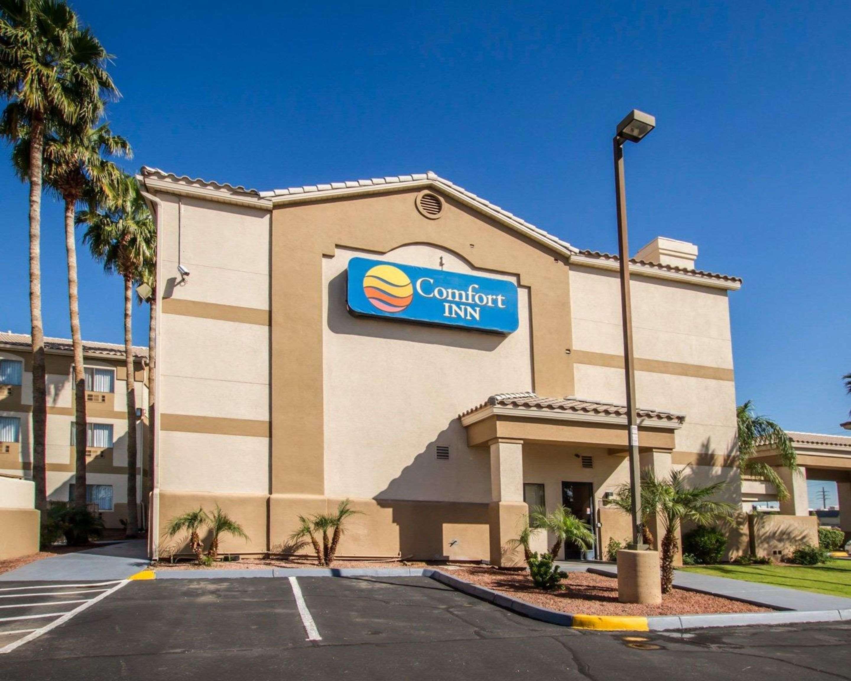 Comfort Inn West Phoenix At 27Th Ave And I-I0 Экстерьер фото