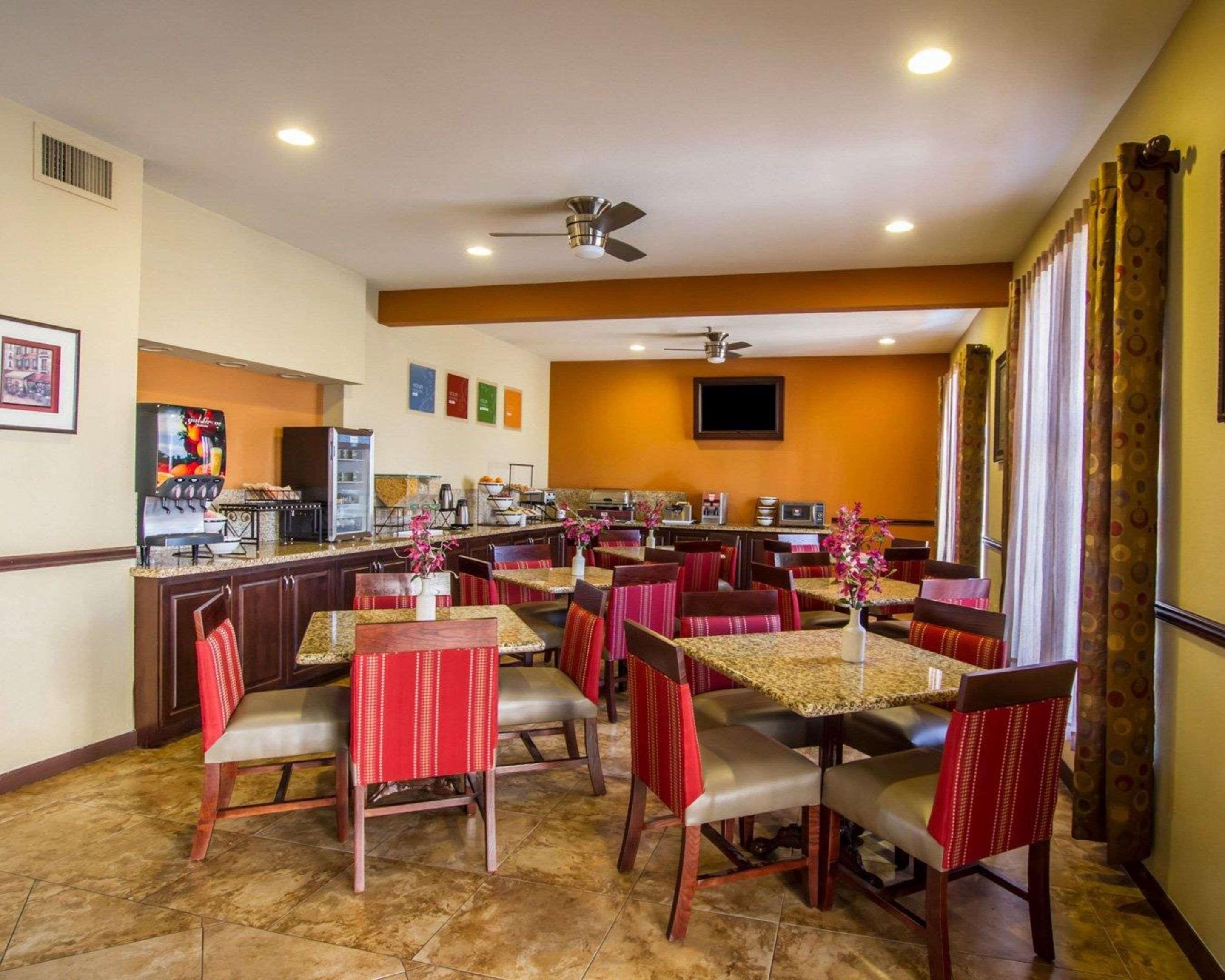 Comfort Inn West Phoenix At 27Th Ave And I-I0 Экстерьер фото
