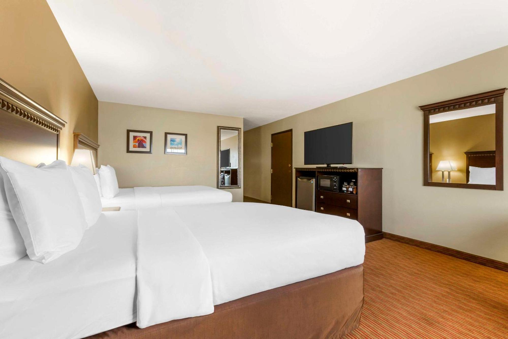 Comfort Inn West Phoenix At 27Th Ave And I-I0 Экстерьер фото
