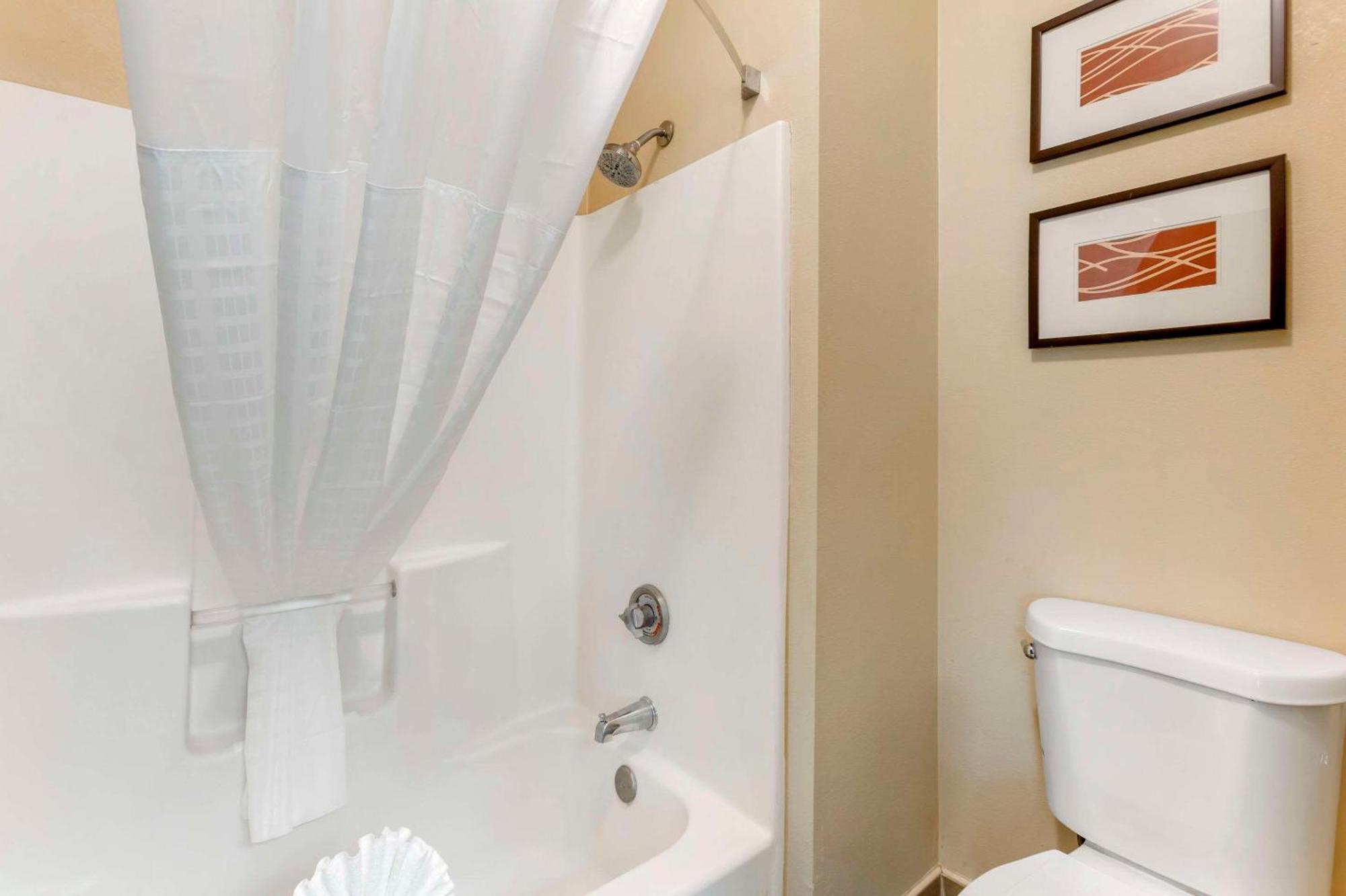 Comfort Inn West Phoenix At 27Th Ave And I-I0 Экстерьер фото