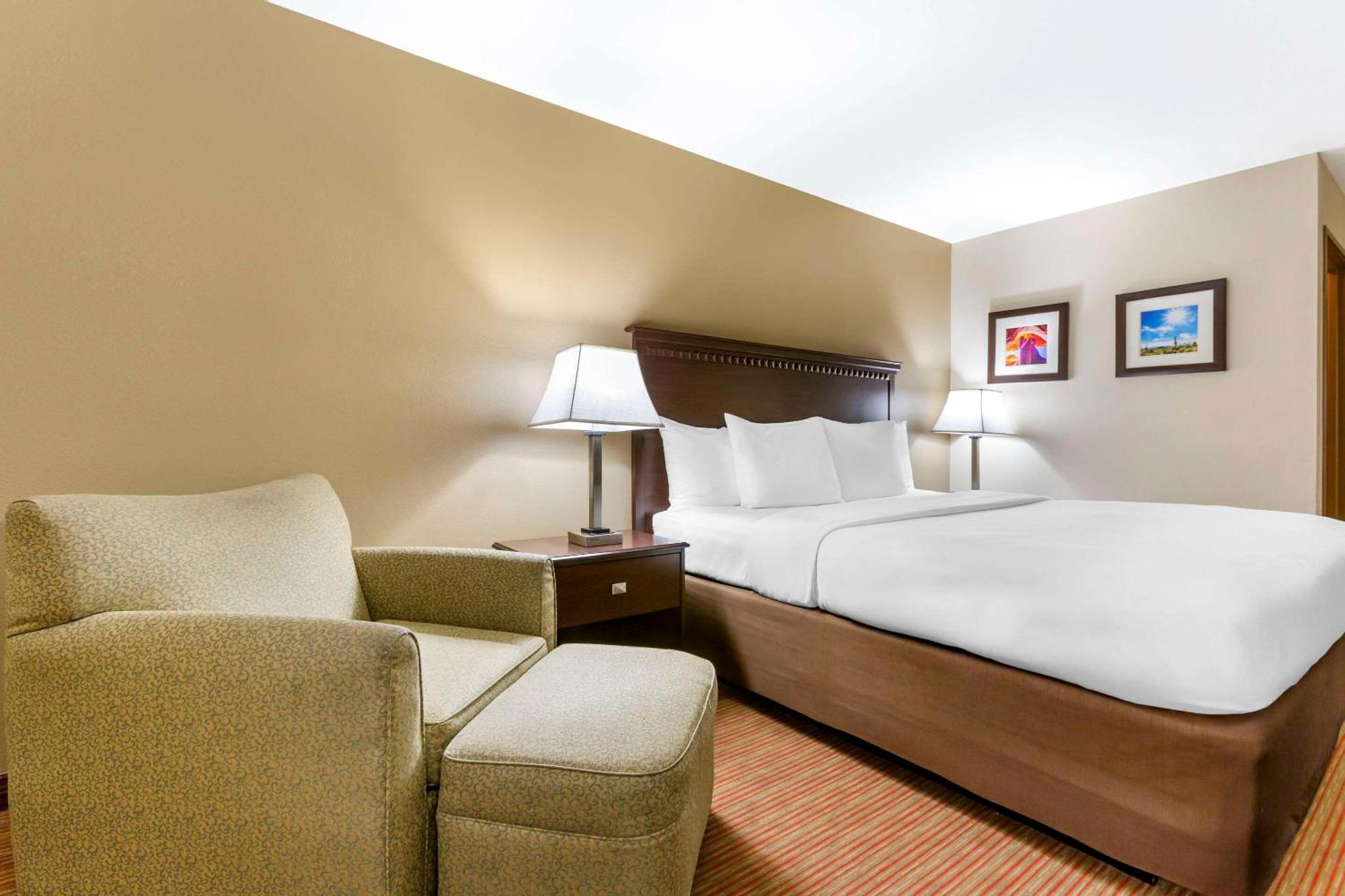 Comfort Inn West Phoenix At 27Th Ave And I-I0 Экстерьер фото