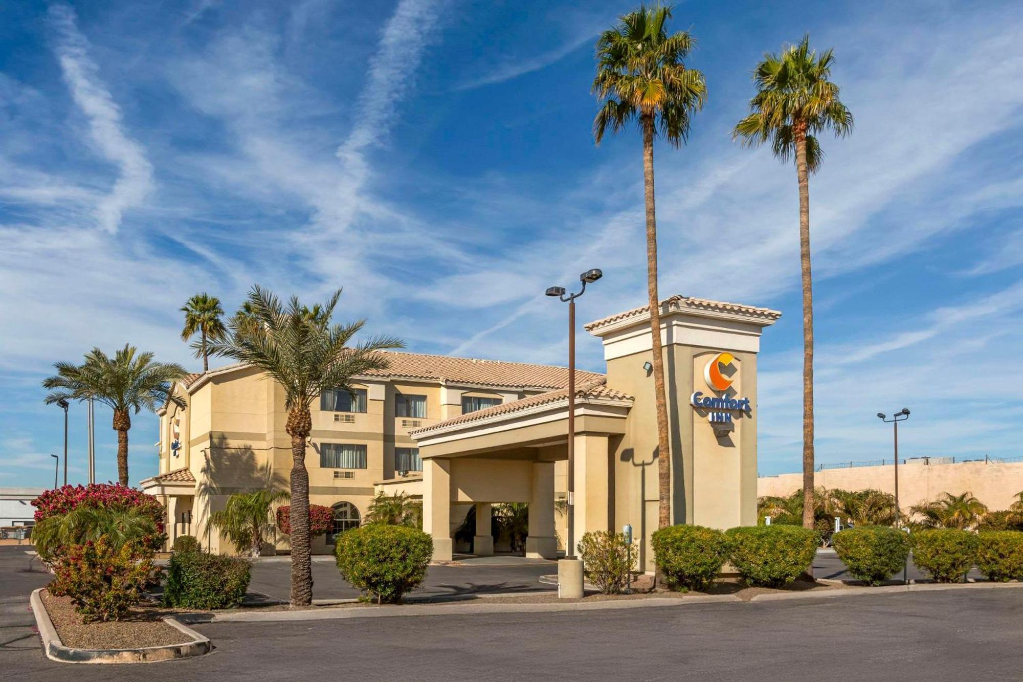 Comfort Inn West Phoenix At 27Th Ave And I-I0 Экстерьер фото