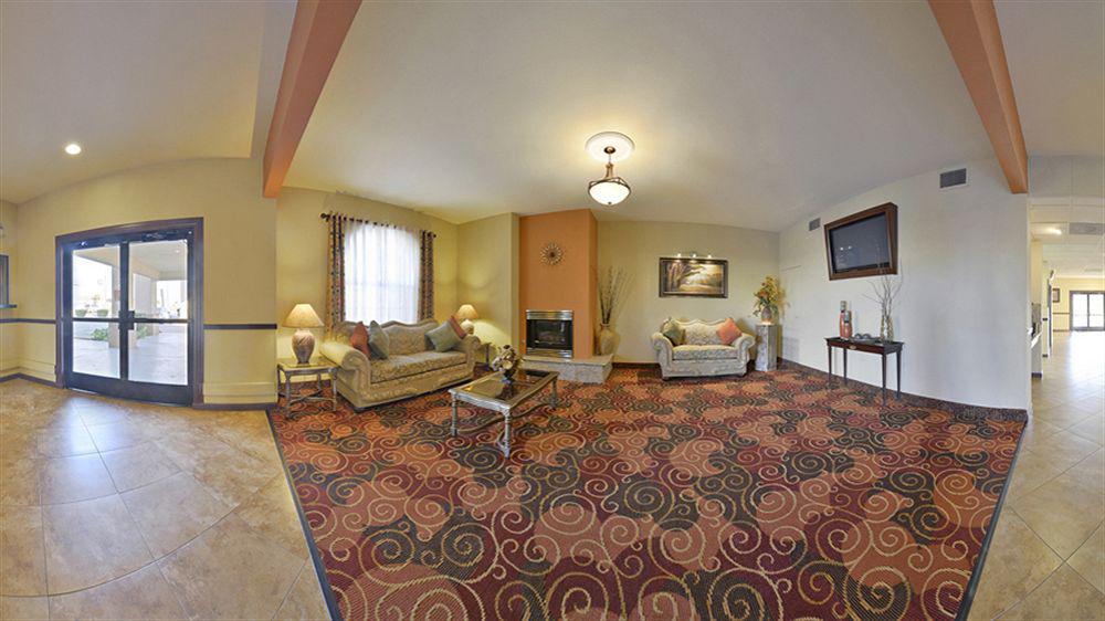 Comfort Inn West Phoenix At 27Th Ave And I-I0 Экстерьер фото